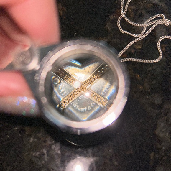 Tiffany & Co. Vintage Cross My Heart Necklace - Picture 5 of 8